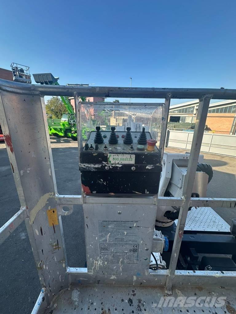 Multitel MX 200 Araç üstü platformlar