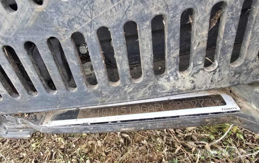 John Deere 1510G Tomruk yükleyici traktörler