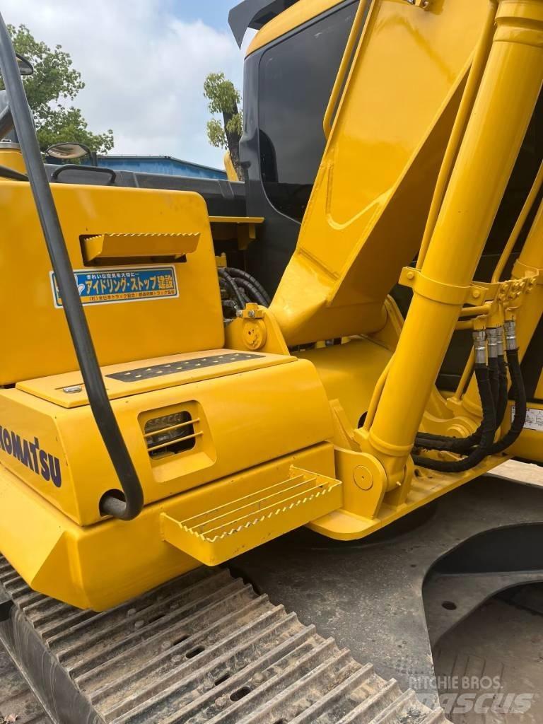 Komatsu PC130 Paletli ekskavatörler