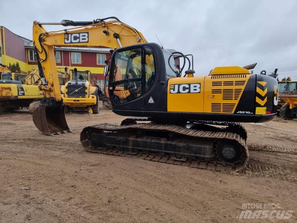 JCB JS 210 LC Paletli ekskavatörler