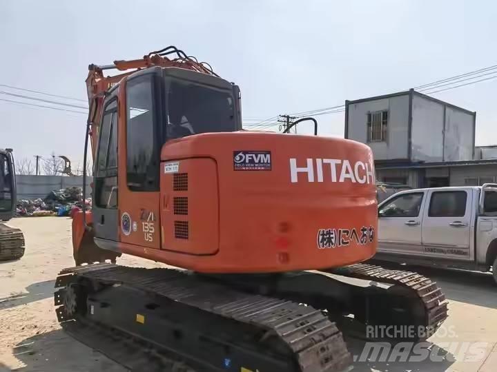 Hitachi ZX135 Paletli ekskavatörler