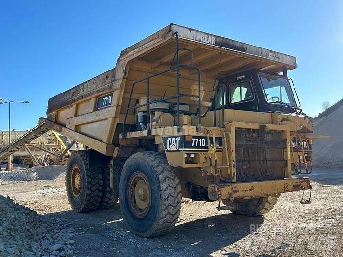 CAT 771D Belden kirma kamyonlar