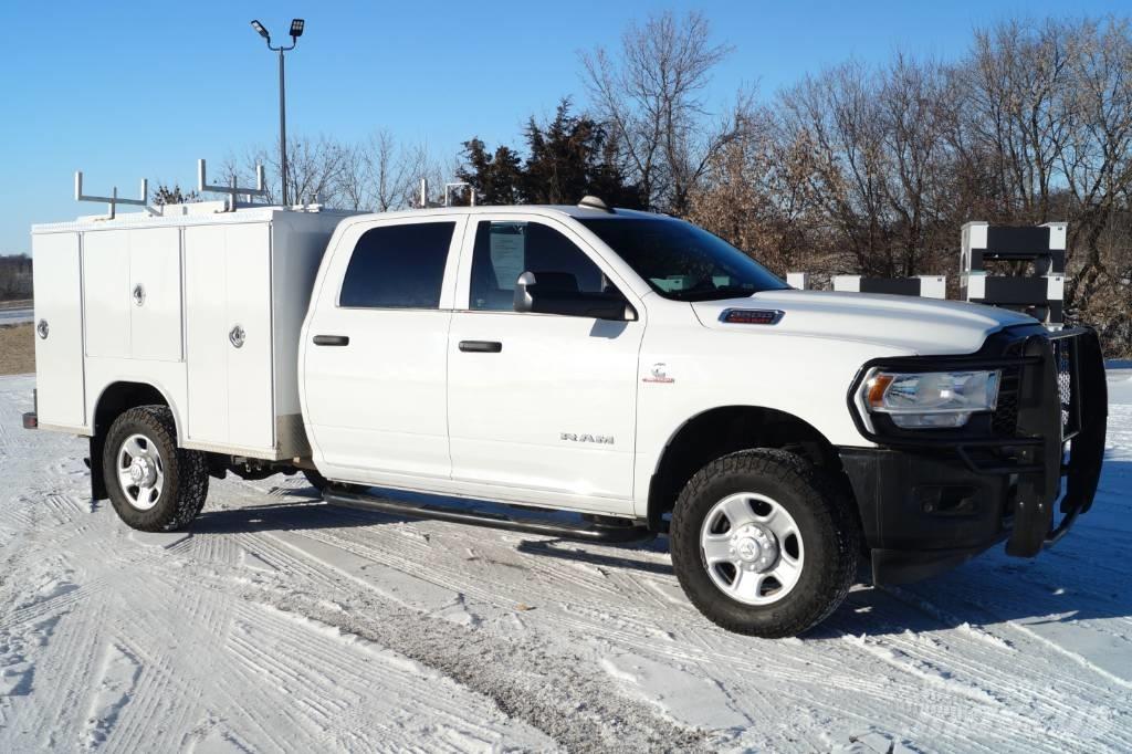 RAM 3500 TRADESMAN Pikaplar