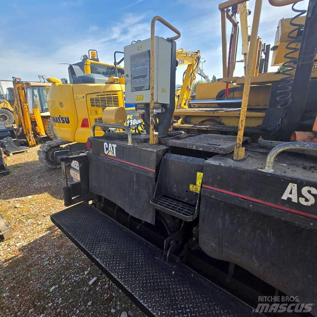 CAT AP 600 Asfalt sericiler