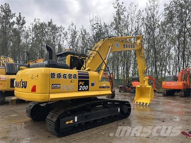 Komatsu PC 200-8N1 Paletli ekskavatörler