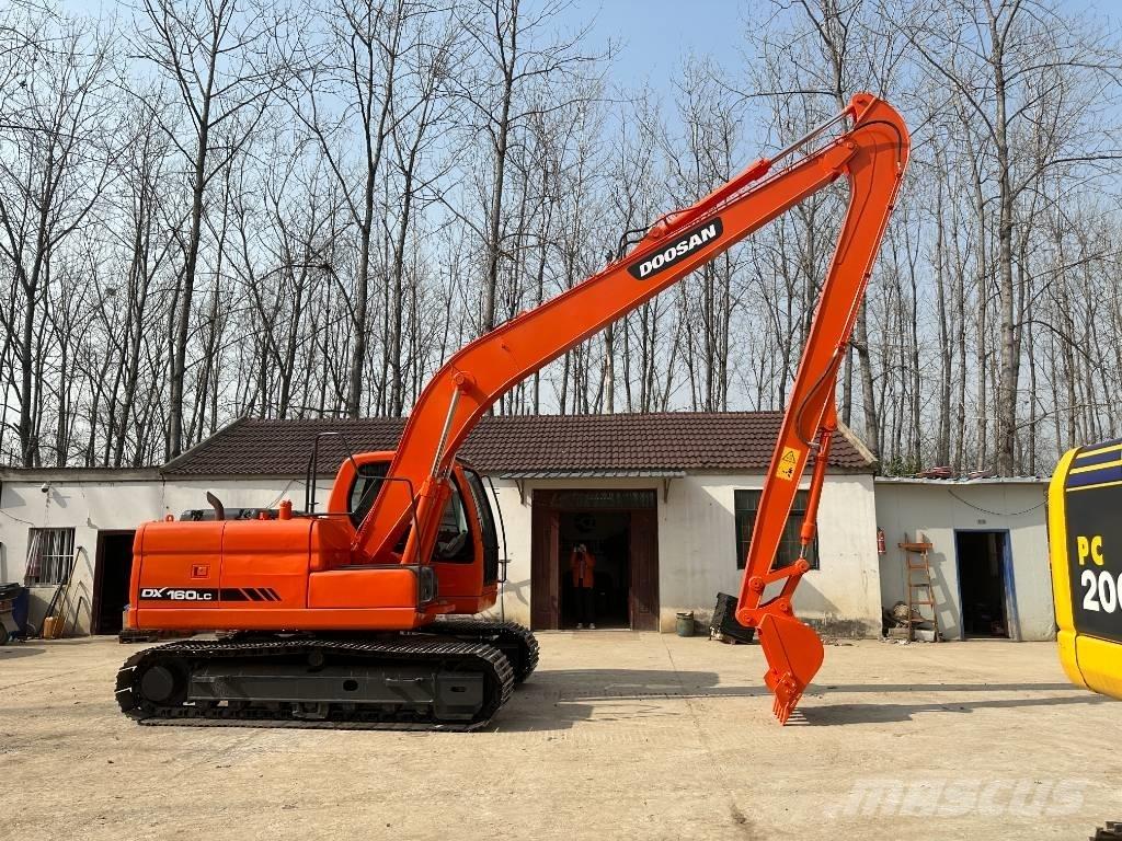 Doosan DX160LC Paletli ekskavatörler