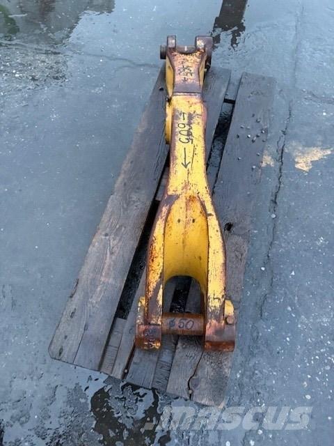 CAT 908 BUCKET LINK Kovalar