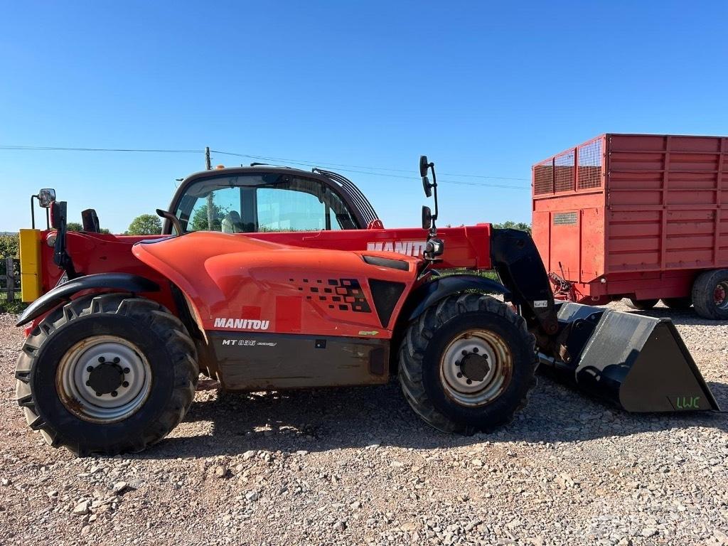 Manitou MT 835 Teleskopik yükleyiciler