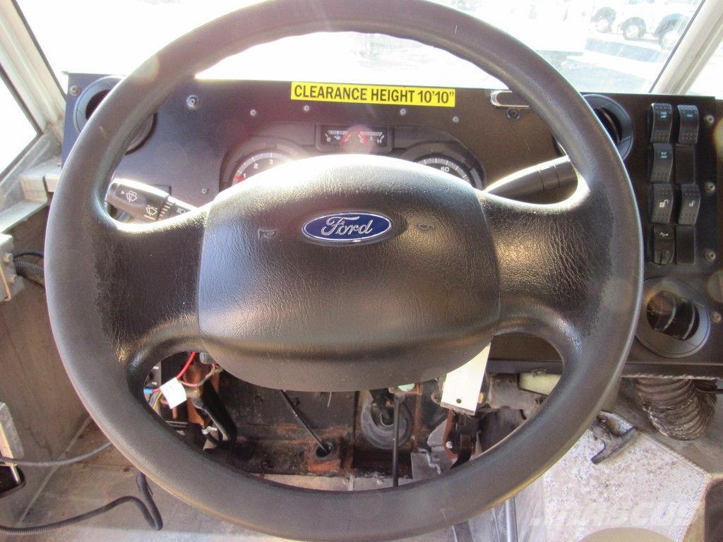 Ford E-450 Kapali kasa kamyonlar