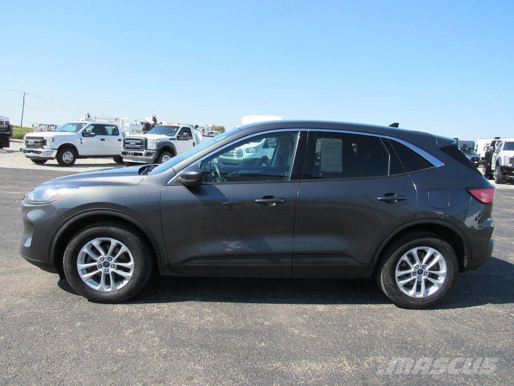 Ford Escape SE Otomobiller