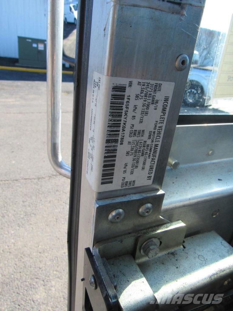 Ford F-59 Kapali kasa kamyonlar