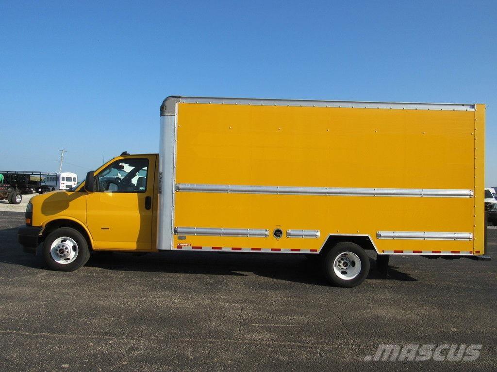 GMC Savana 3500 Kapali kasa kamyonlar