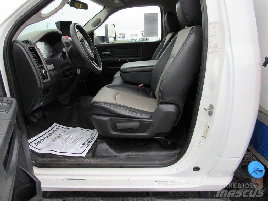 RAM 5500 Araç üstü platformlar