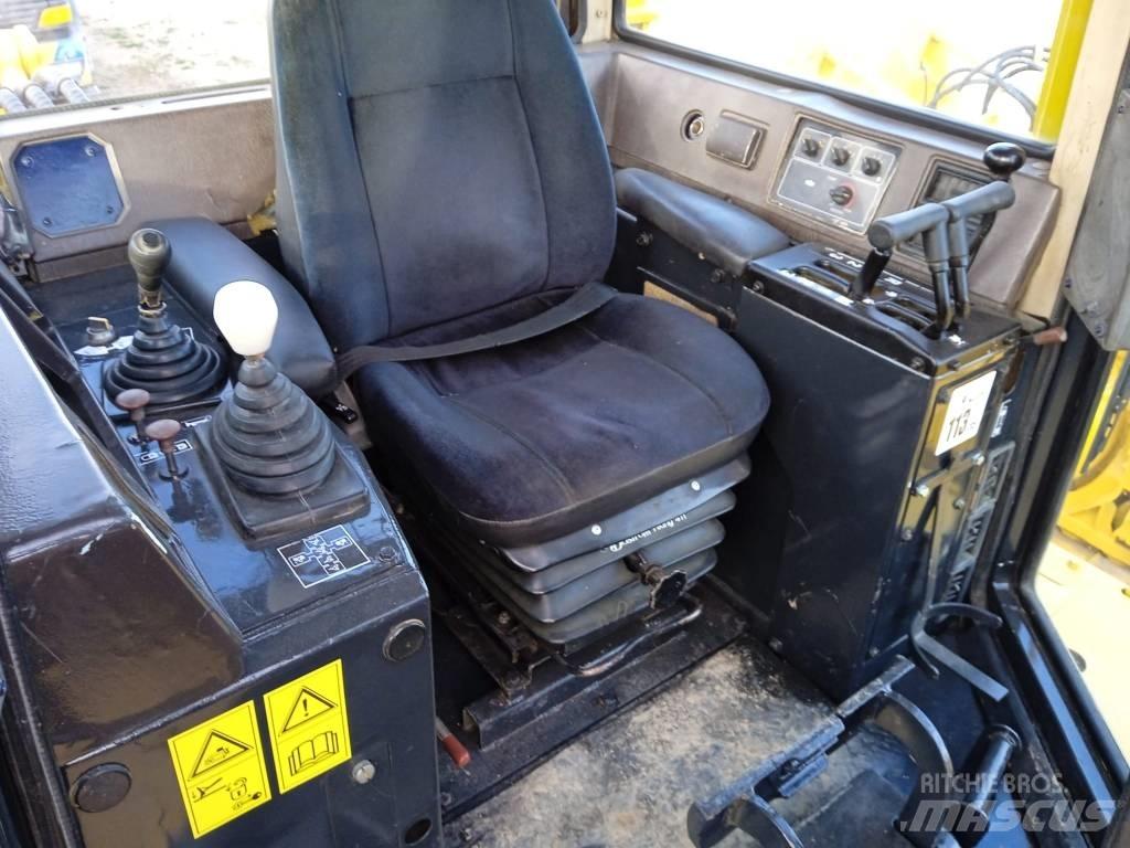 Komatsu D 155 AX-3 Paletli dozerler