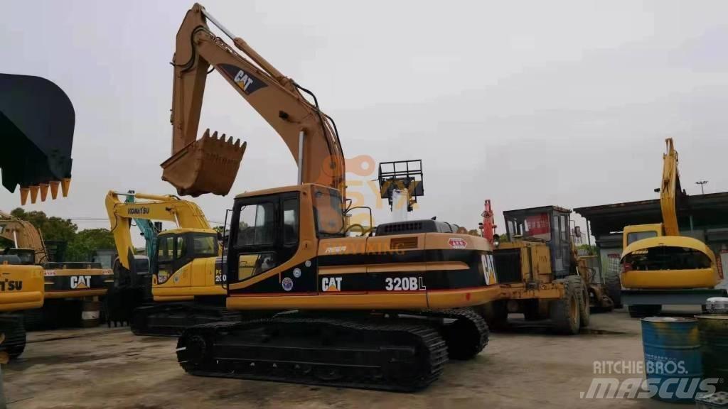 CAT 320 B Paletli ekskavatörler