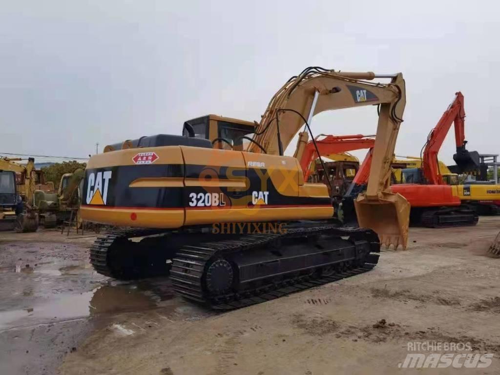 CAT 320 B Paletli ekskavatörler