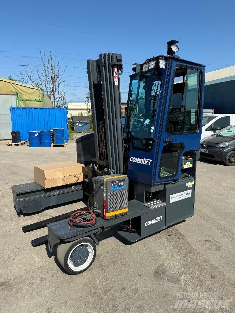 Combilift C4000ET 4 yönlü reach truck