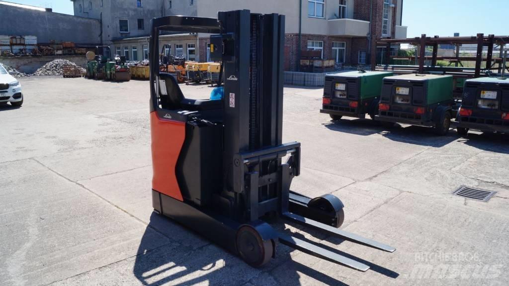 Linde R 20 N Reach truck - depo içi istif araçları