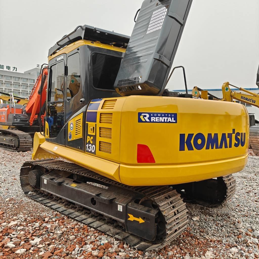 Komatsu 130-7 Paletli ekskavatörler