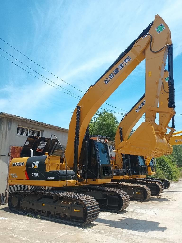 CAT 320D2 Paletli ekskavatörler