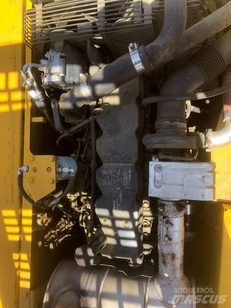 Komatsu PC200 Paletli ekskavatörler
