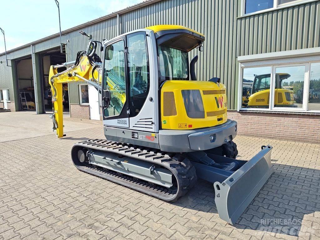 Wacker Neuson ET90 Lastik tekerli ekskavatörler