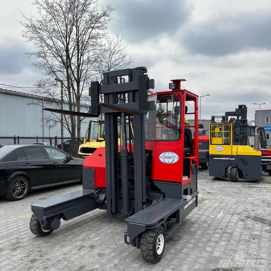 Combilift C4000 4 yönlü reach truck
