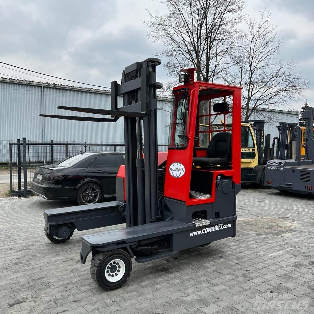 Combilift C4000 4 yönlü reach truck