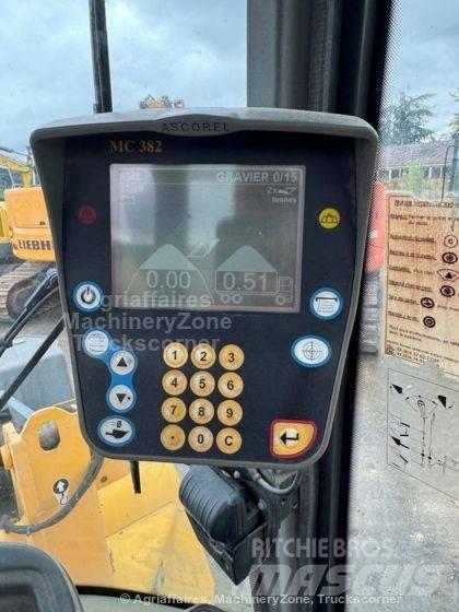 Volvo L 30 B Tekerlekli yükleyiciler
