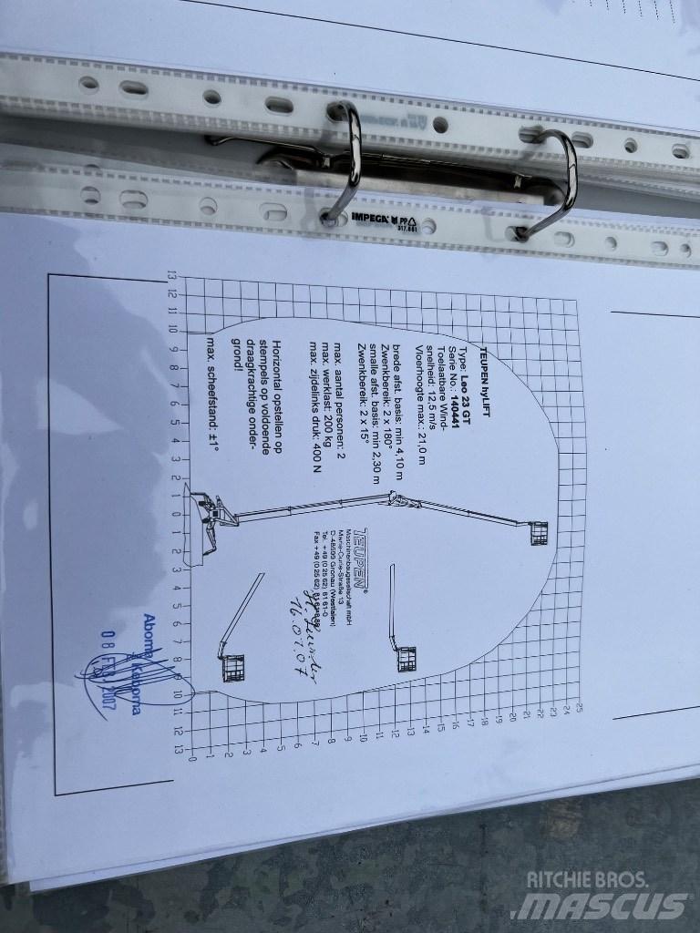 Teupen Leo 23 GT Körüklü personel platformları