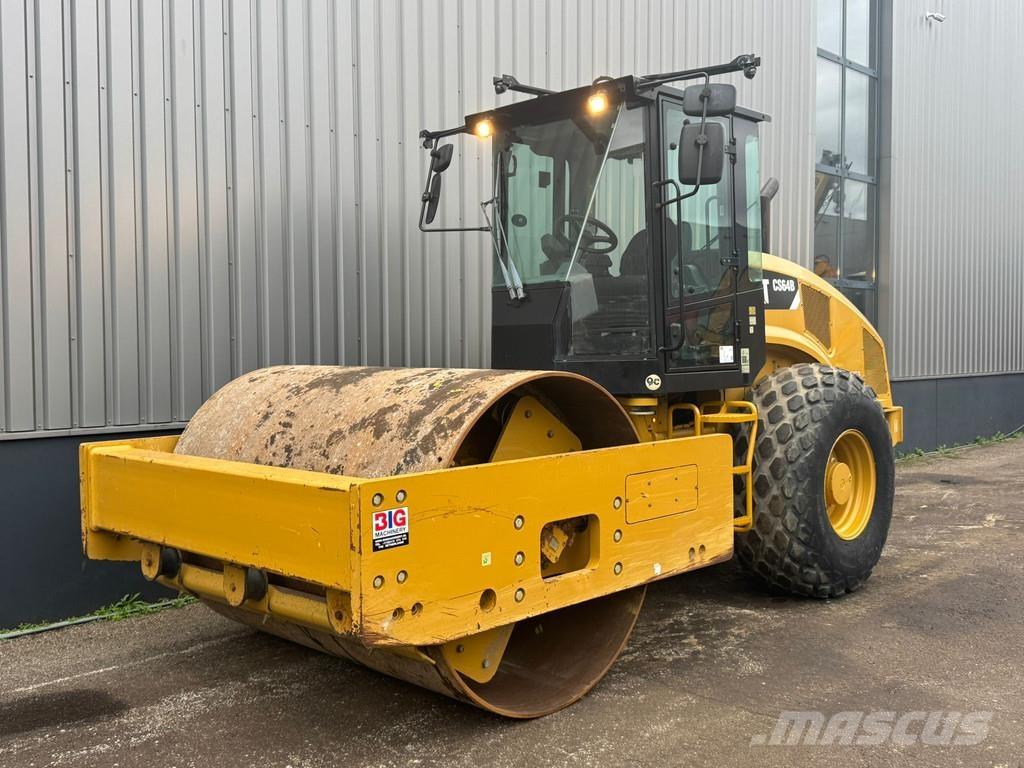 CAT CS64B Tek tamburlu silindirler