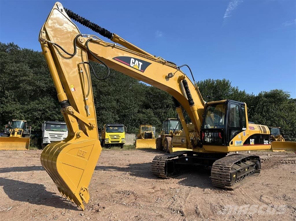 CAT 325C Paletli ekskavatörler