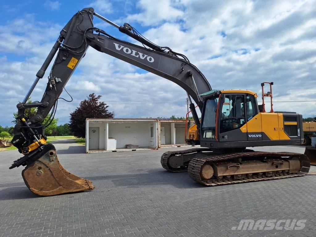 Volvo EC 220 EL Paletli ekskavatörler