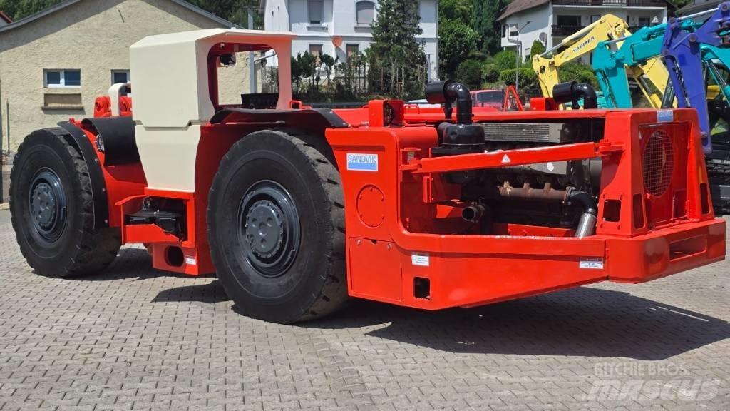Toro 400 Yer Altı Yükleyicileri