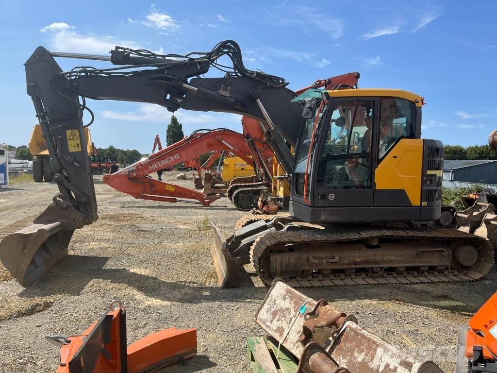 Volvo ECR145EL Paletli ekskavatörler