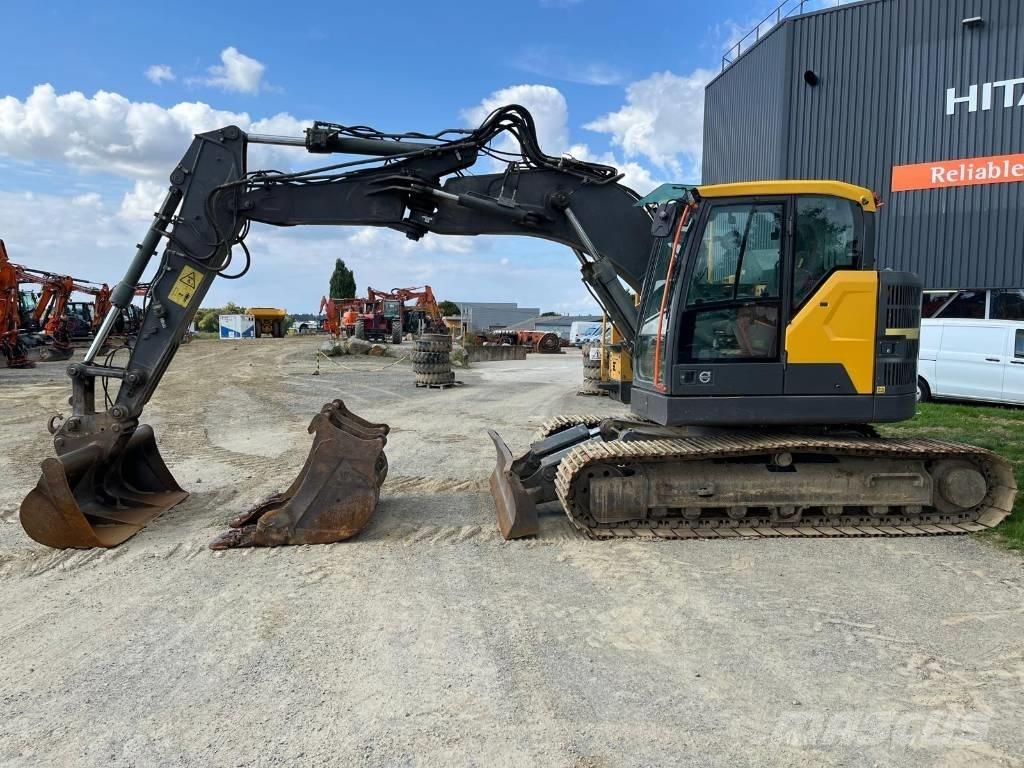 Volvo ECR145EL Paletli ekskavatörler