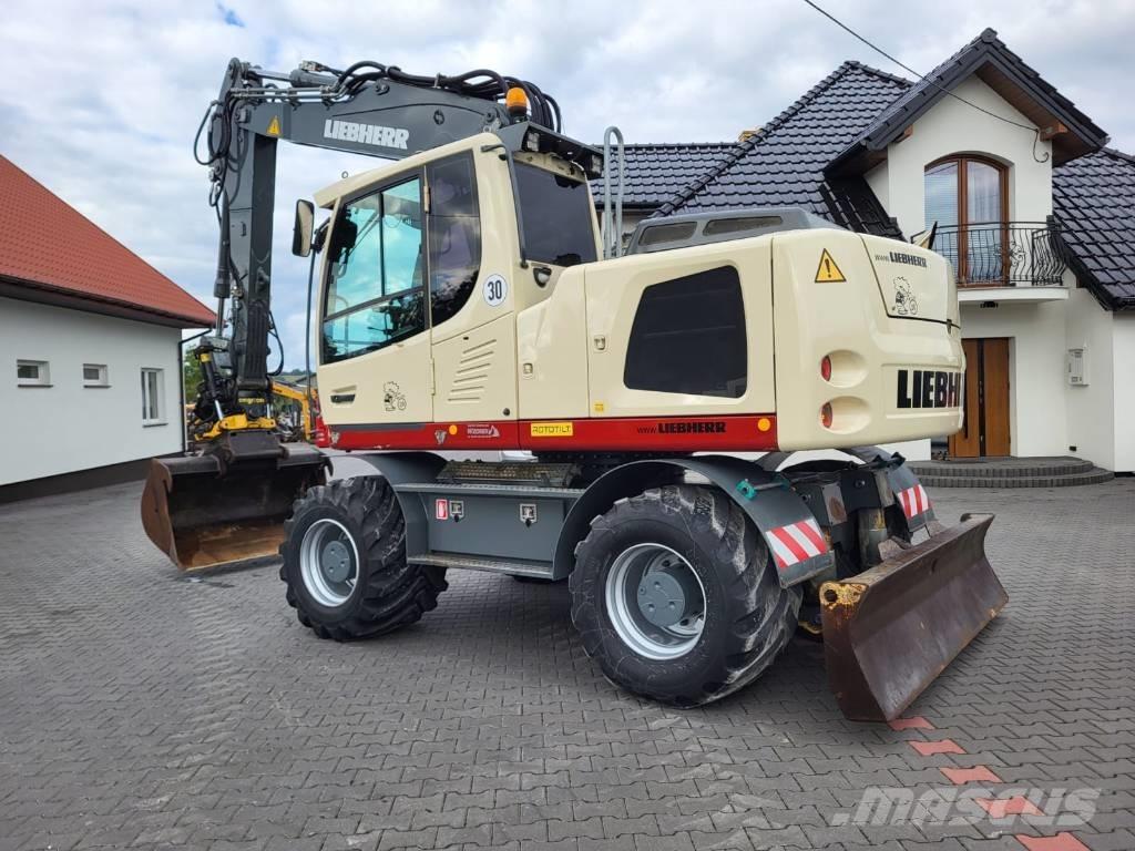 Liebherr 916 Lastik tekerli ekskavatörler