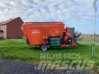 Kuhn Typ 2070 Mikser besleyiciler