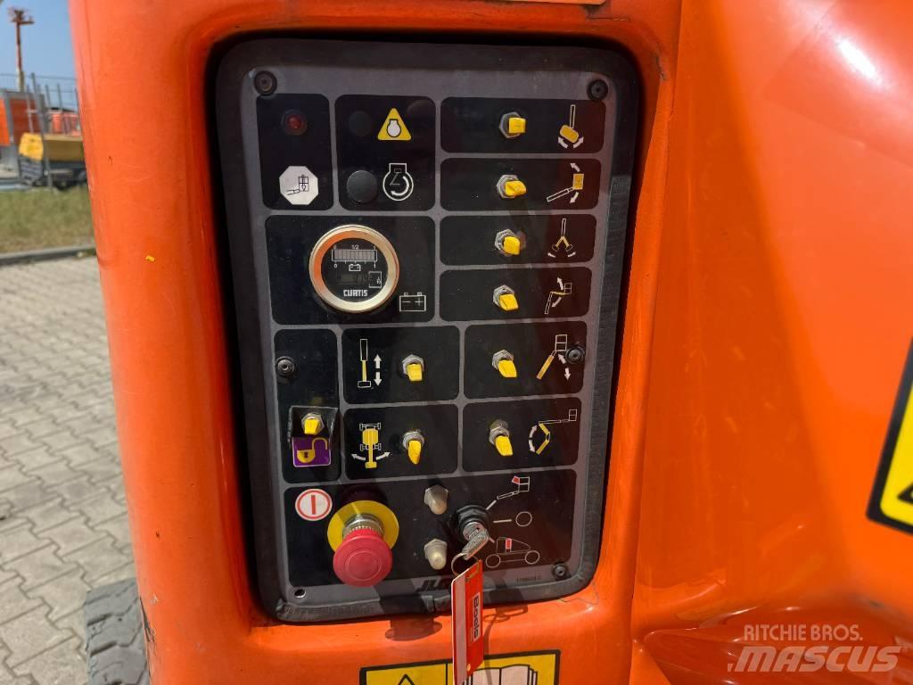 JLG E400AJPN Körüklü personel platformları