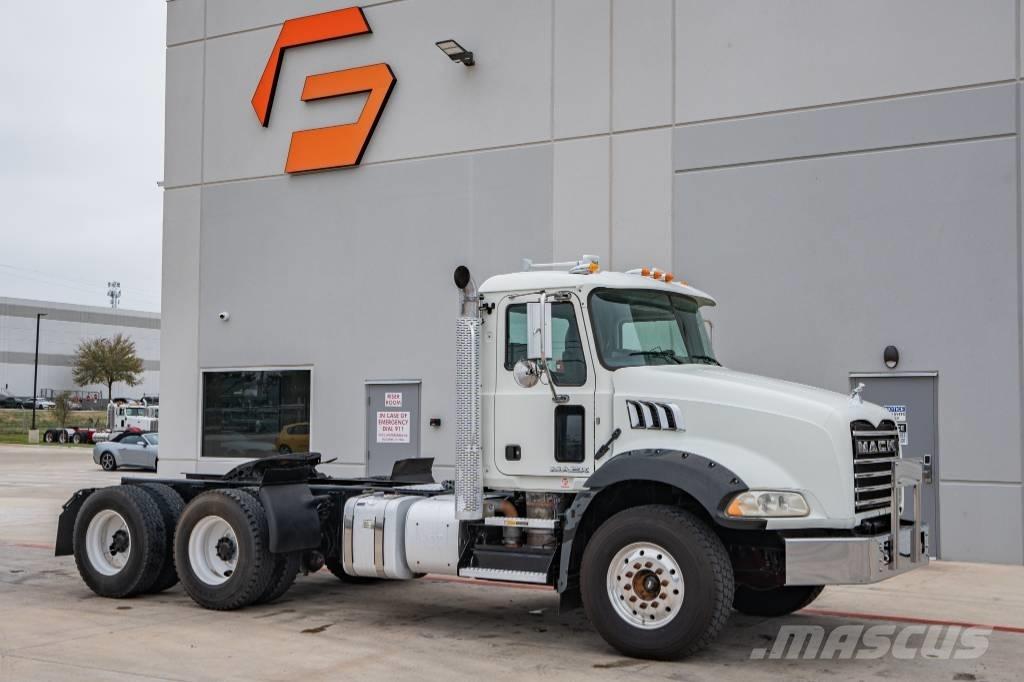Mack Granite GU 813 Çekiciler
