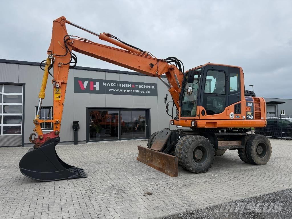 Komatsu PW 148-8 Lastik tekerli ekskavatörler