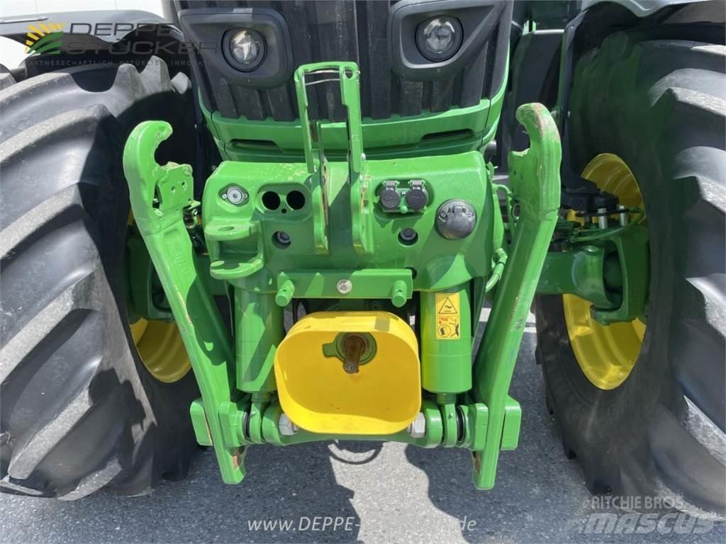 John Deere 6230R Traktörler
