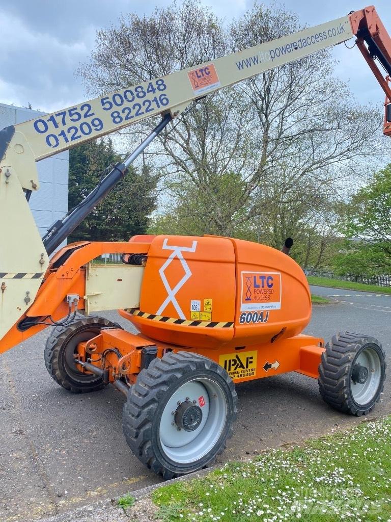 JLG 600 AJ Körüklü personel platformları