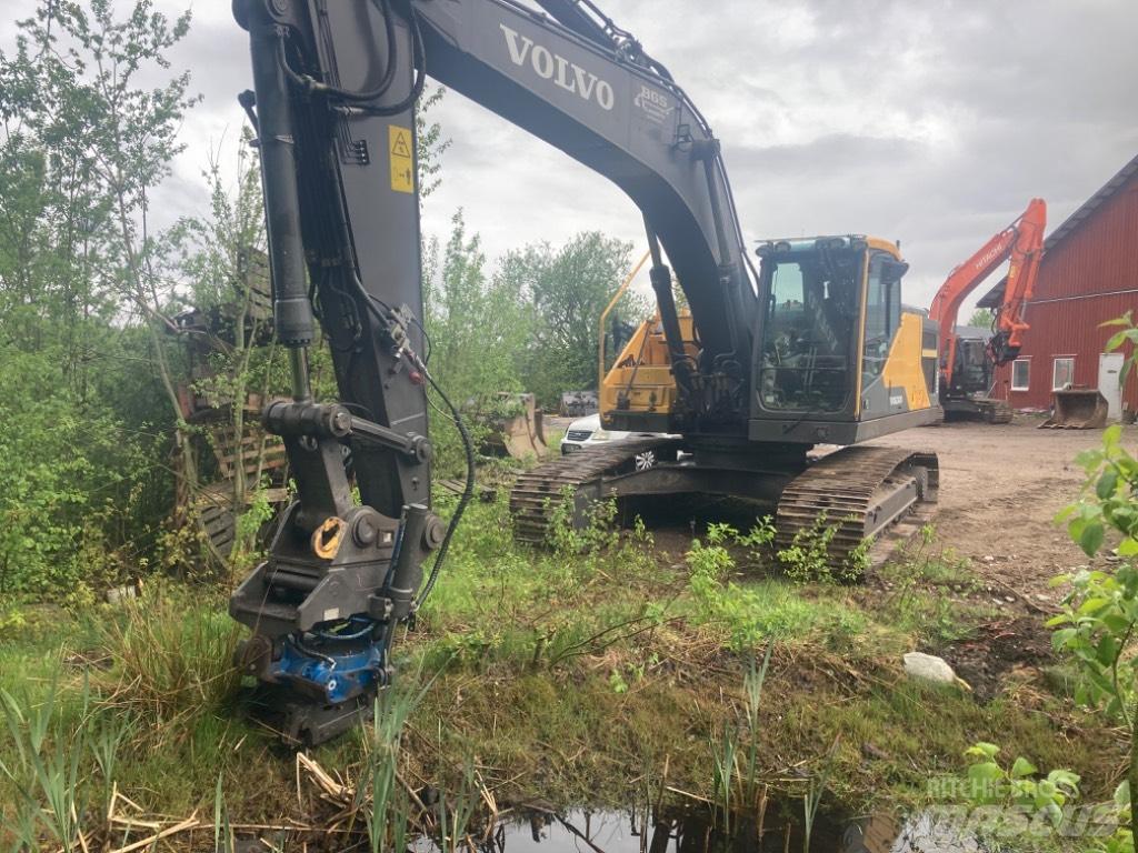 Volvo EC 250 EL Paletli ekskavatörler
