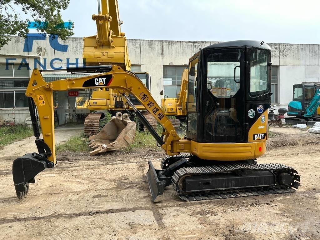 CAT 303 CR Mini ekskavatörler, 7 tona dek