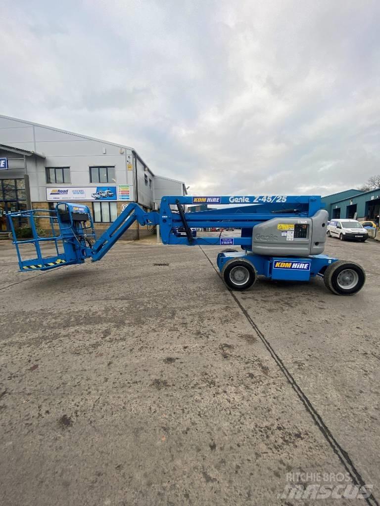 Genie Z 45/25 J Körüklü personel platformları