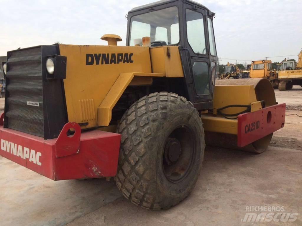 Dynapac CA 251 D Tek tamburlu silindirler