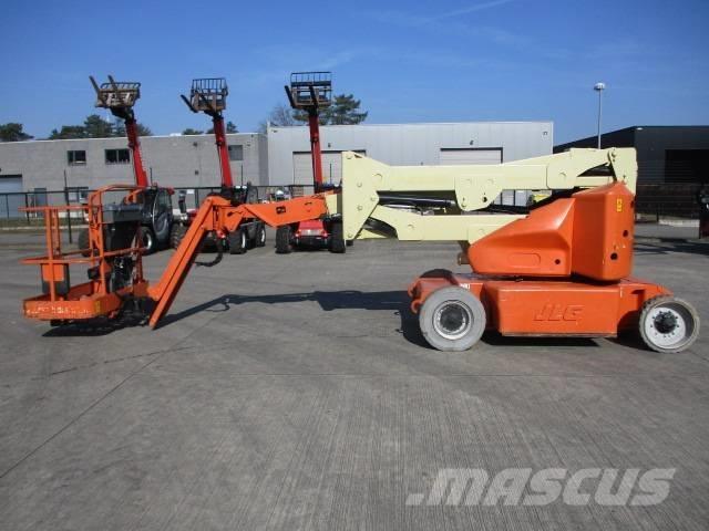 JLG E 400 AJPN (817) Kompakt kendinden tahrikli personel platformları