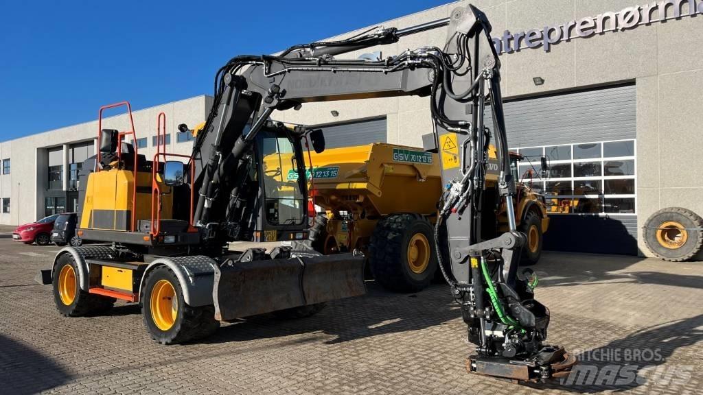 Volvo EWR130E Lastik tekerli ekskavatörler