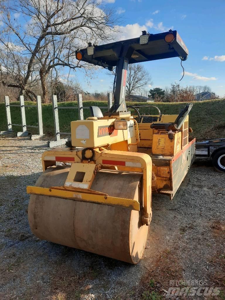 Hypac C 340 C Çift tamburlu silindirler